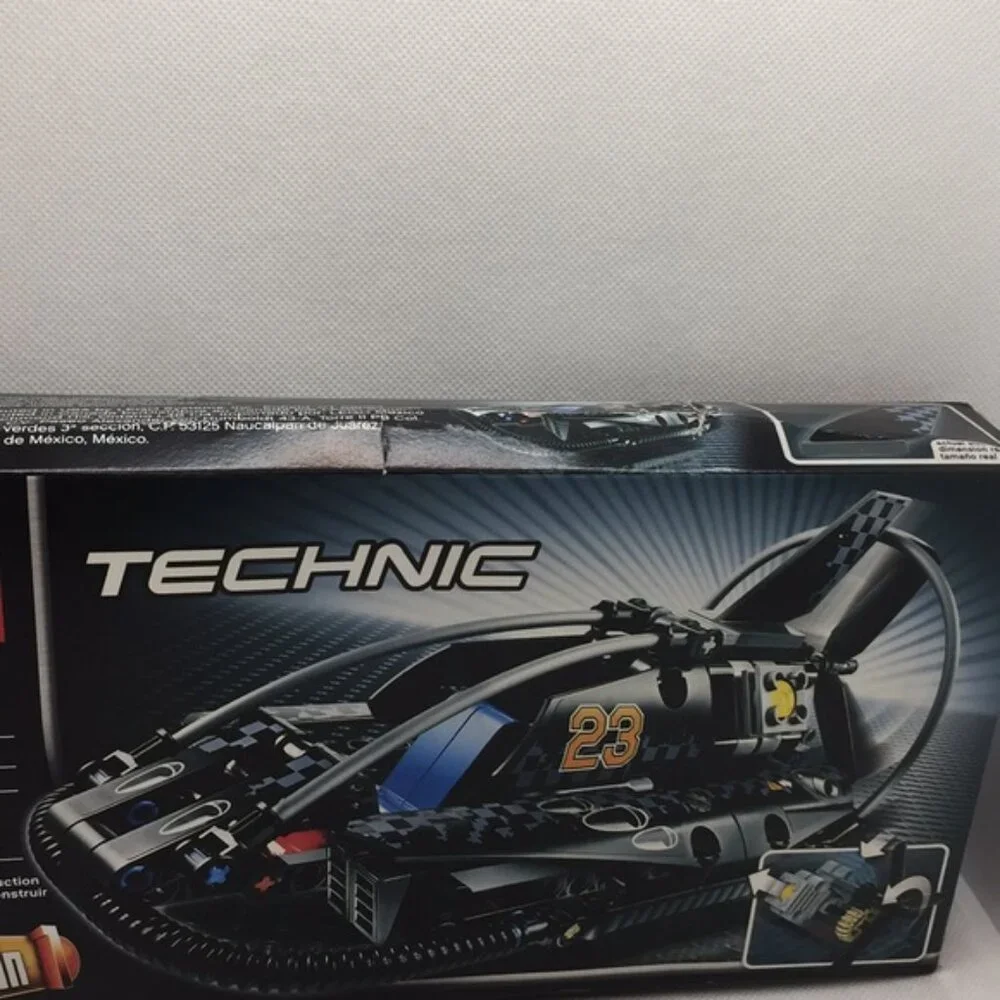 Lego Technic 42002 Hovercraft Building Set New - Picture 2 of 13